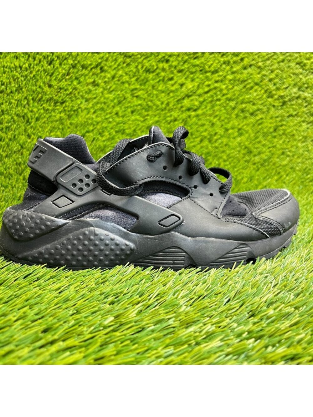 Nike Air Huarache Run Boys Size 6Y Black Athletic Running Walking Shoes Sneakers